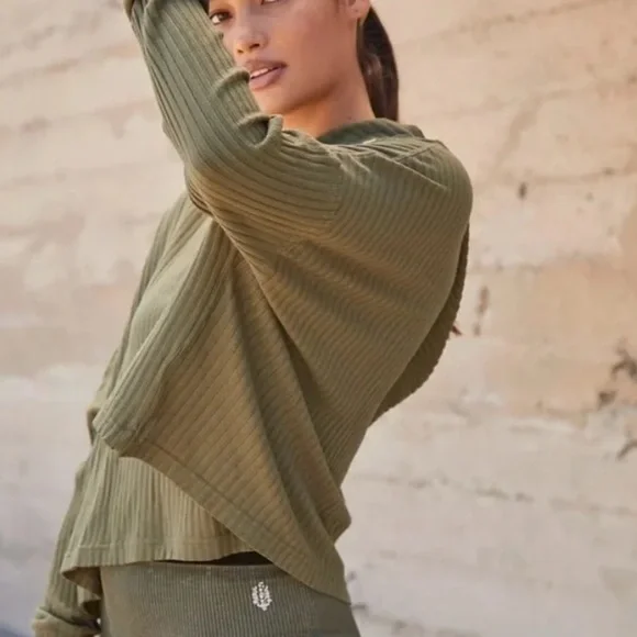 NWOT Free People Movement Blissed Out Rib Henley Hoodie, Army Green, Medium - Picture 4 of 8